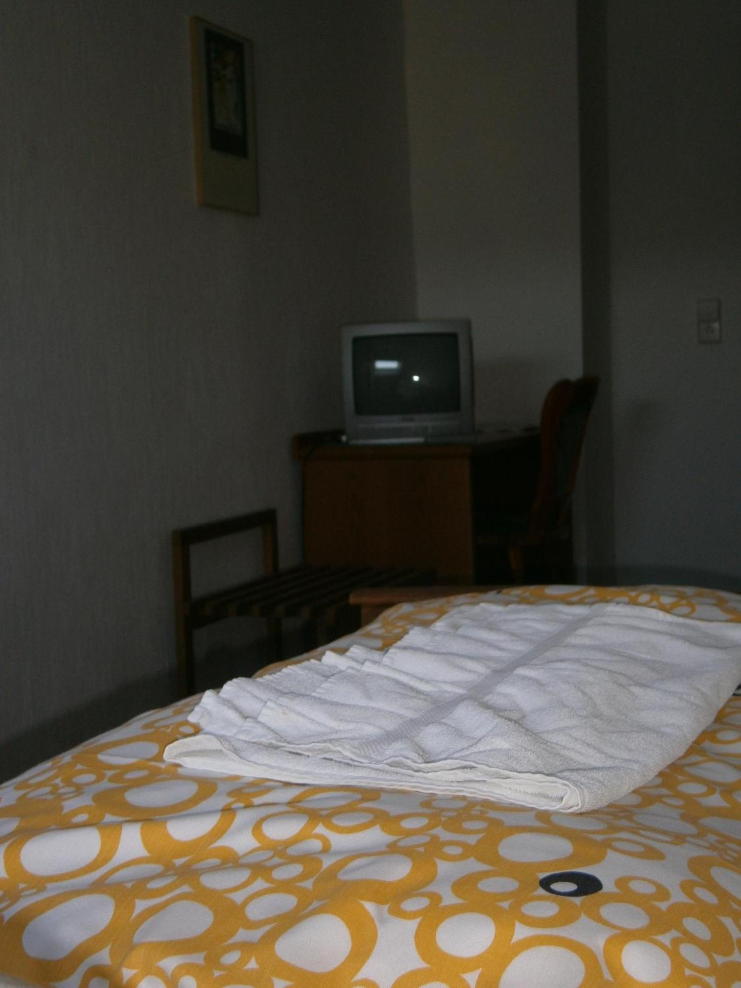 Hotel Strauss والدبرون المظهر الخارجي الصورة